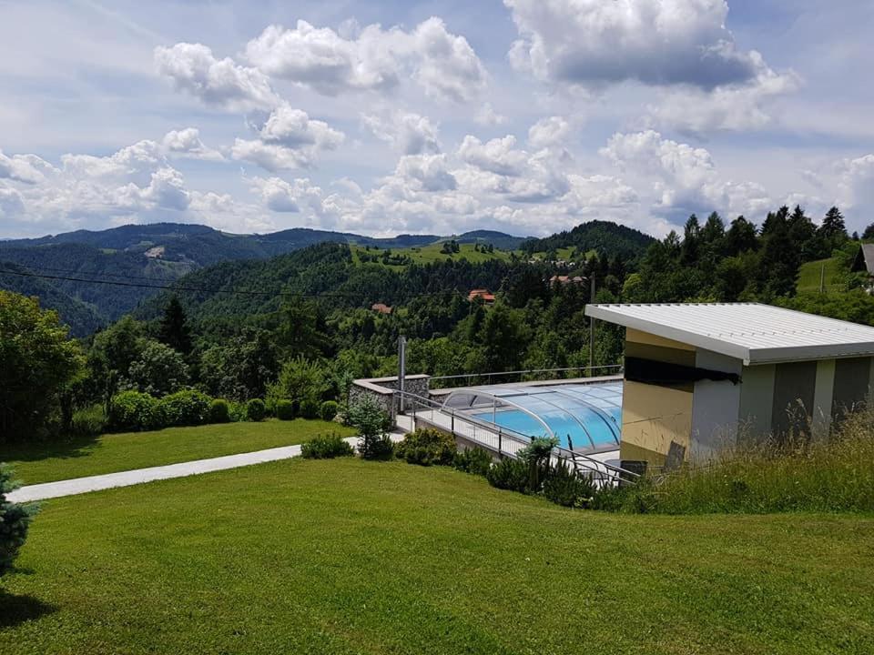 Apartments Za Grapo Cerkno Esterno foto